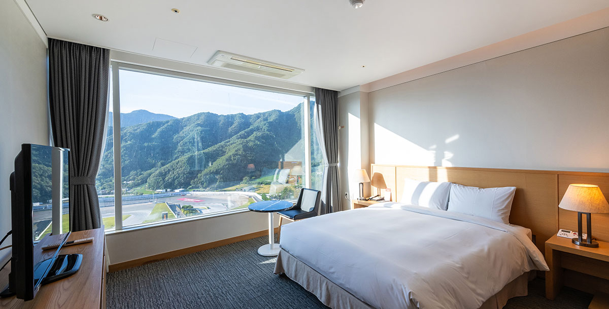 Business Suite 이미지